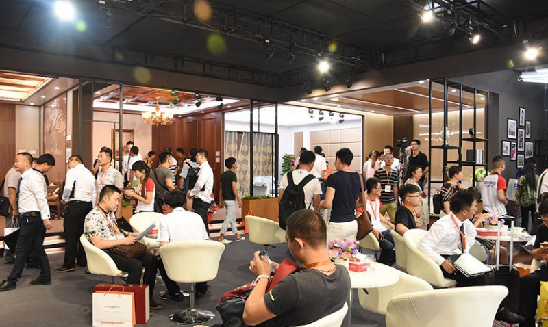 容聲集成吊頂內(nèi)熱鬧非凡